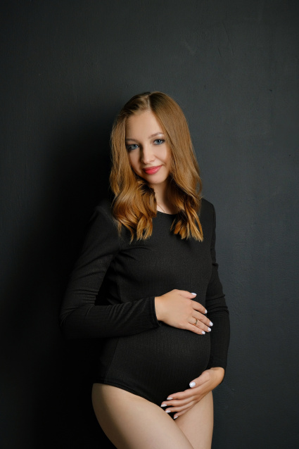Заказать фотосессию для беременных в студии от компании Fashion Box в Челябинске
 – фото № 41