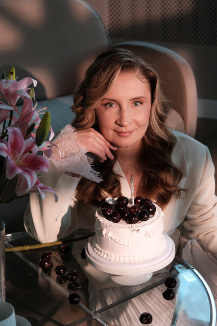 Заказать фотосессию в студии для именинника от сети фотостудий Fashion Box в Челябинске 

 – фото № 4