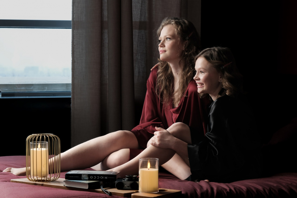 Заказать семейную фотосессию в студии с детьми сеть в Челябинске от фотостудии Fashion Box

 – фото № 14