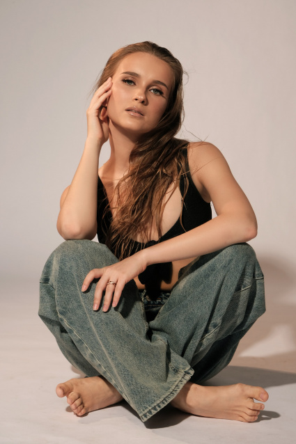 Заказать индивидуальную фотосессию в 2-х образах в Челябинске по отличным ценам от компании Fashion Box

 – фото № 22