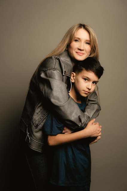 Заказать семейную фотосессию в студии с детьми сеть в Челябинске от фотостудии Fashion Box

 – фото № 29