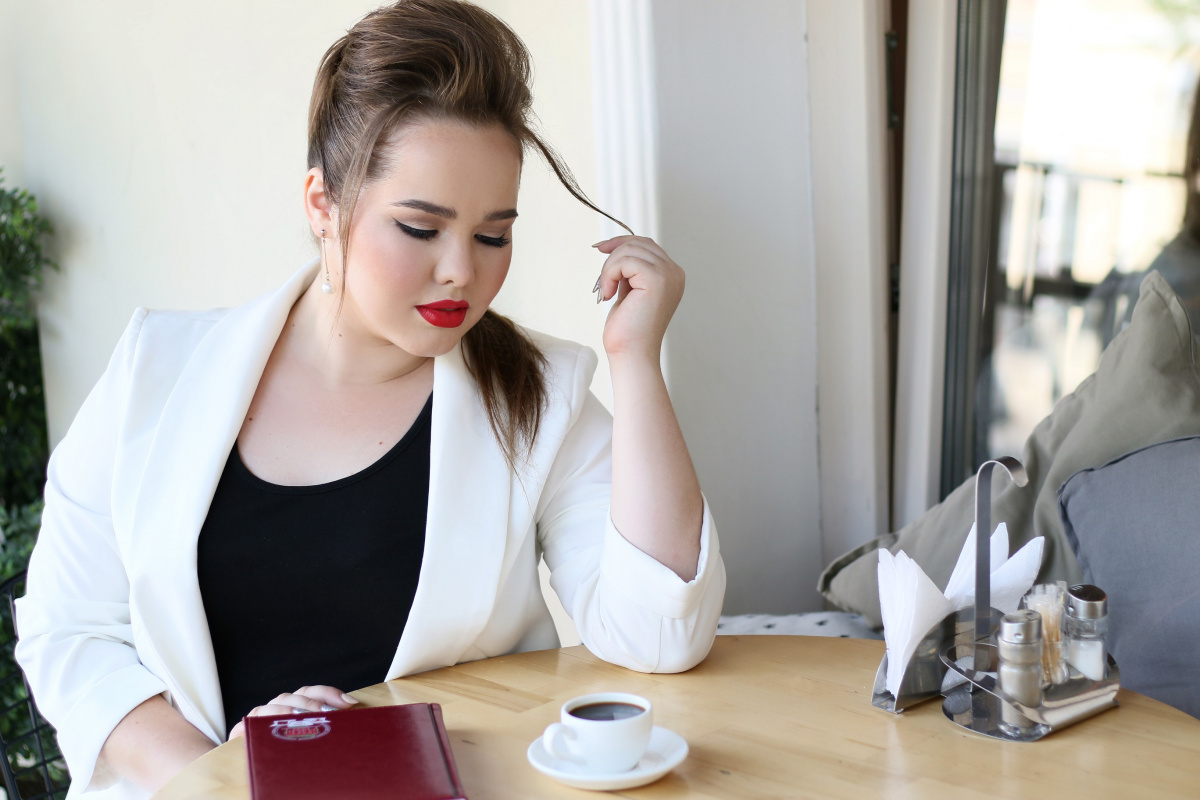 ПОИСК РАБОТЫ. Как фото в резюме влияет на карьеру? - Новости Fashion Box – фото № 9