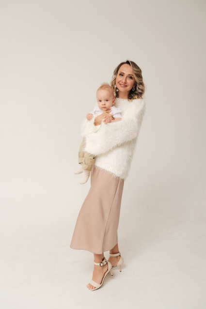 Заказать семейную фотосессию в студии с детьми сеть в Челябинске от фотостудии Fashion Box

 – фото № 17