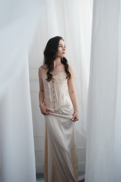 Заказать индивидуальную фотосессию в 2-х образах в Челябинске по отличным ценам от компании Fashion Box

 – фото № 9